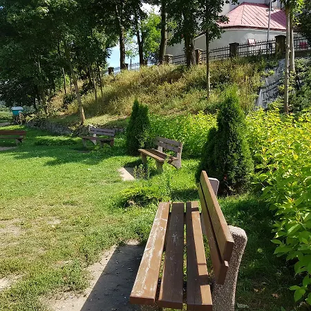 مزرعة للإقامة Agroturystyka U Grazynki Wieliszew