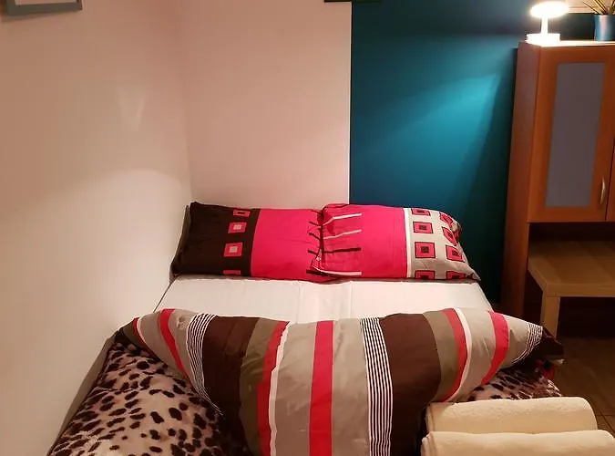 Agroturystyka U Grazynki Farm stay Wieliszew